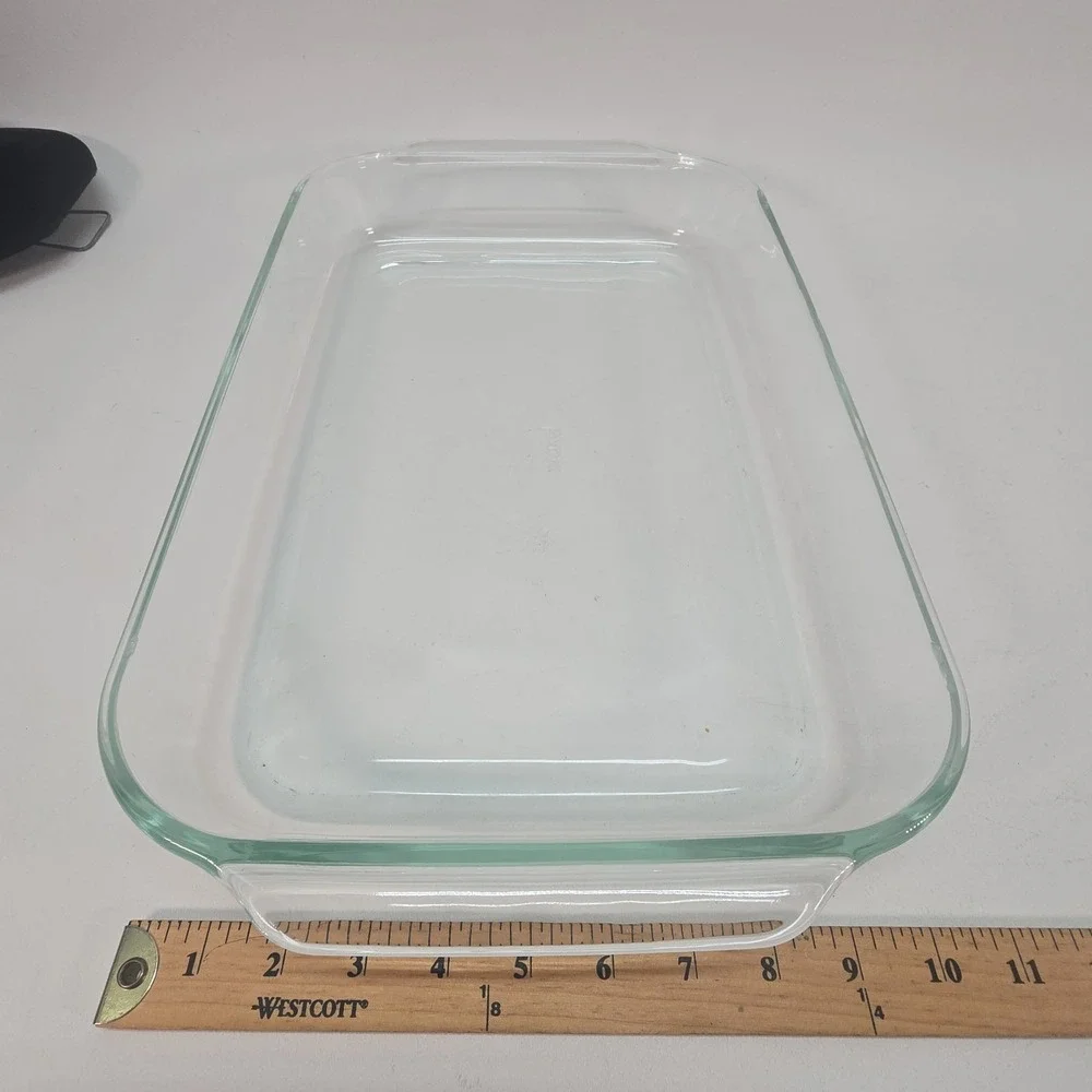 PYREX  Vintage 234-R 4QT -4L 15 X 10 X 2 BAKING DISH CASSEROLE